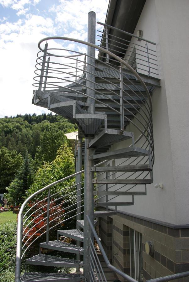 Ferienwohnung Sternenwald Alf Exterior photo